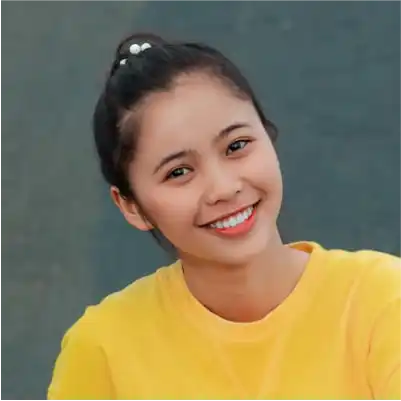 Rina S., Direktur Operasional